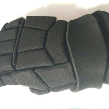 Ice hockey gloves