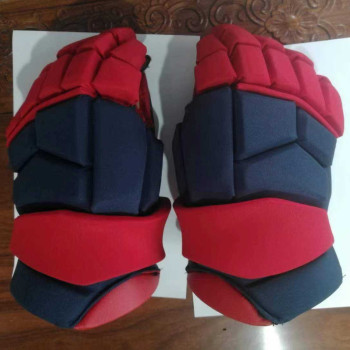 Ice hockey gloves